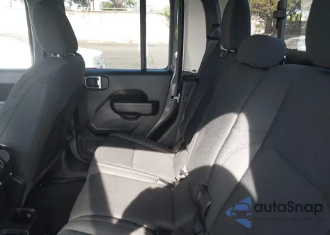 2021 Jeep Gladiator California Edition 4X4 z USA, uszkodzony, nr VIN 1C6HJTAG6ML565507